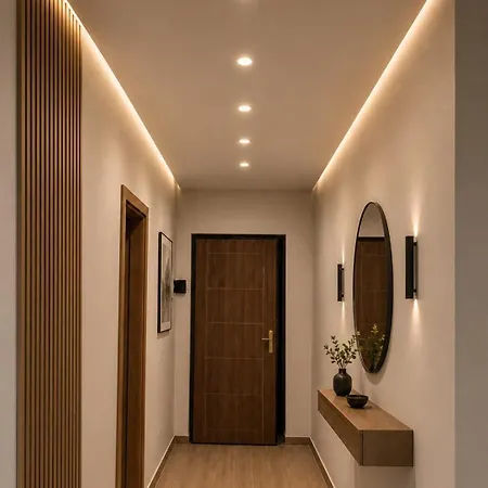 Leo's Apartment *