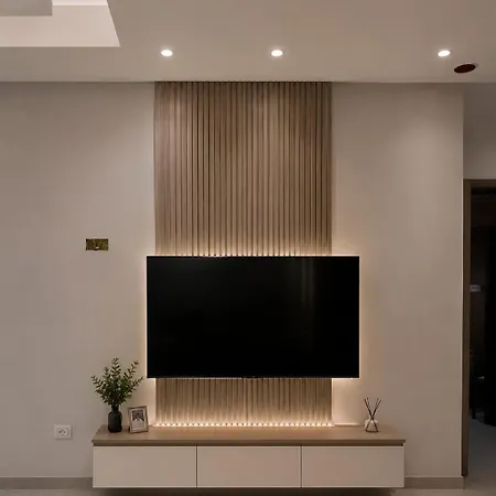 Leo's Apartment
